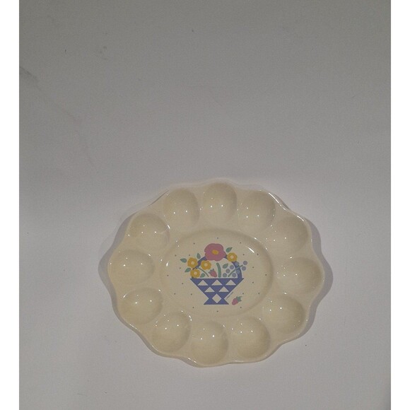 Vintage Treasure Craft Egg Plate - Picture 1 of 4
